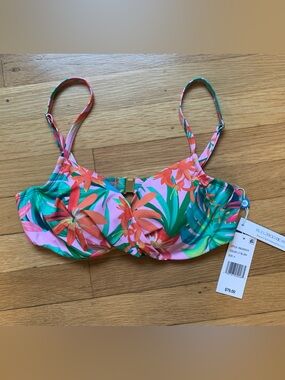 NWT BLEU ROD BEATTIE MULTI COLORED CRISS CROSS UNDERWIRE BIKINI TOP IN SIZE 4